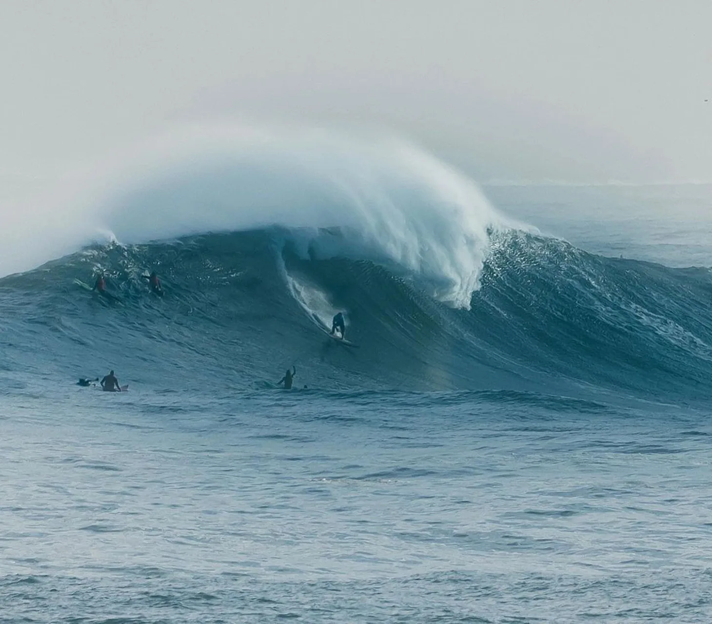 York Van Jaarsveldt en action, surf Alessandro Pierre Surfboards