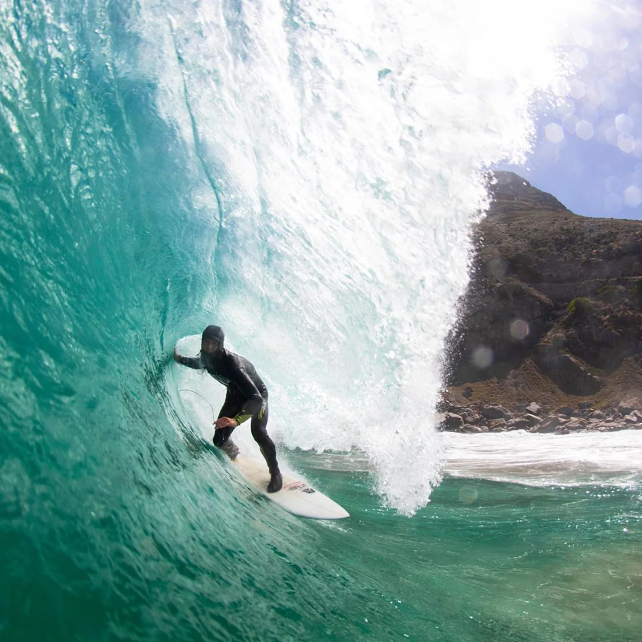 York Van Jaarsveldt en action, surf Alessandro Pierre Surfboards
